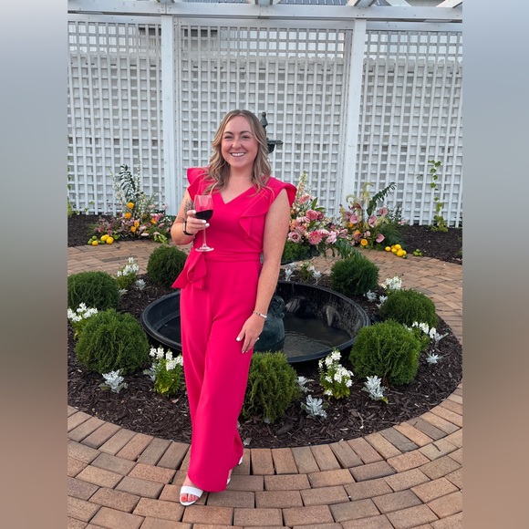 Meet your posh ambassador: Lily! 🙆‍♀️ - Picture 1 of 5